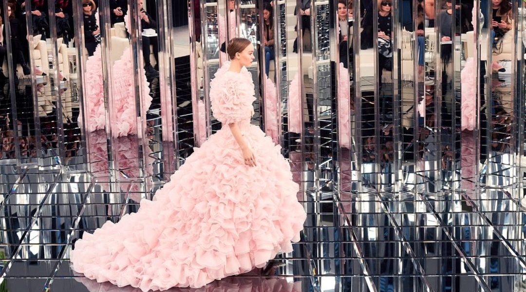 Elegant Suiting and Dazzling Evening Gowns from Chanel SS'17 Couture –  Manhattan Girl