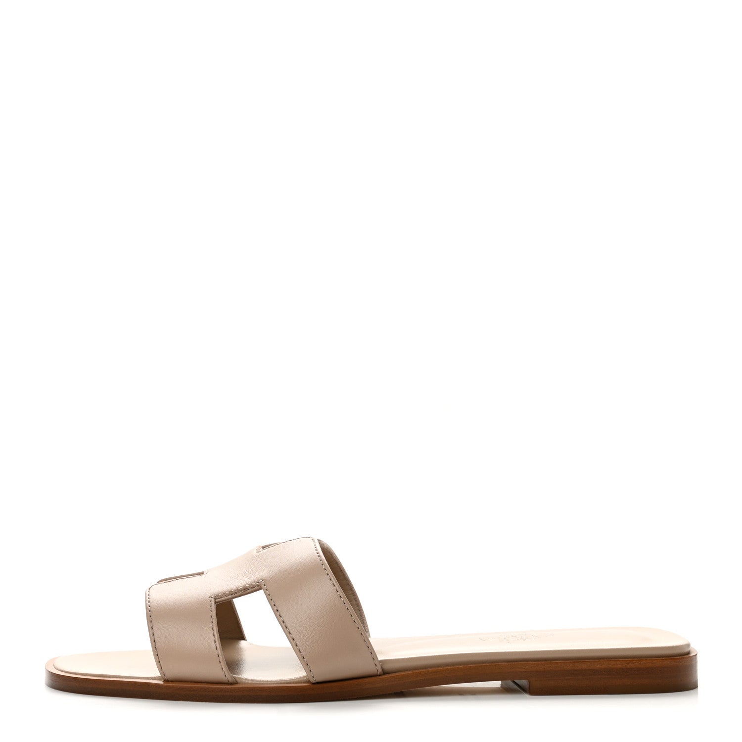 Hermès Oran box calfskin sandals · Camel